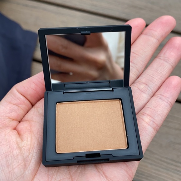 Nars bronzing powder and Afterglow Lip balm. - Picture 5 of 8